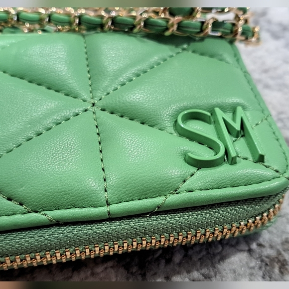 NWT- Green Bkitt Quilted Wallet Crossbody - Picture 2 of 7